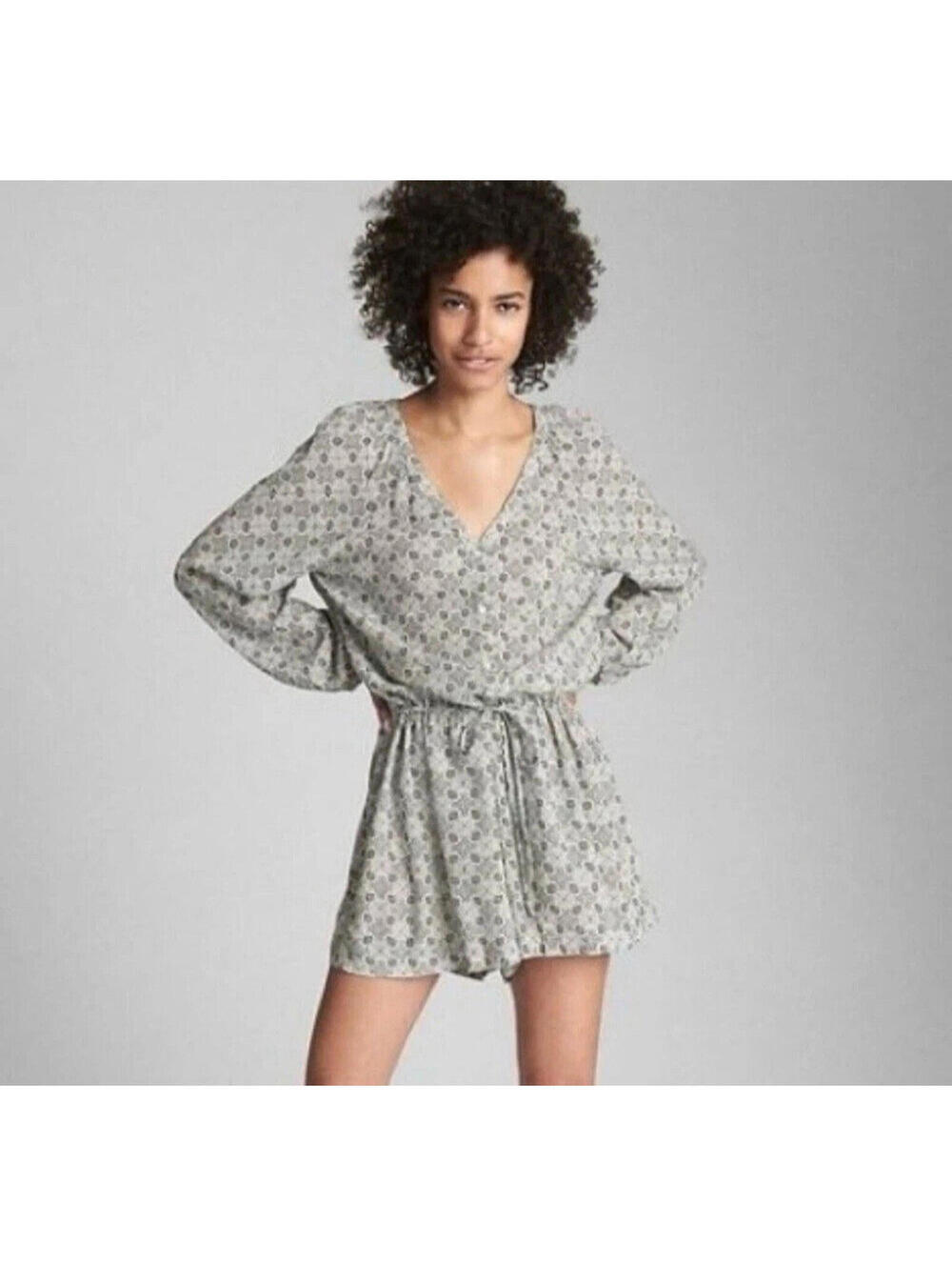 GAP Romper Boho Black White Geometric Print Long Sleeve Button Down S EUC